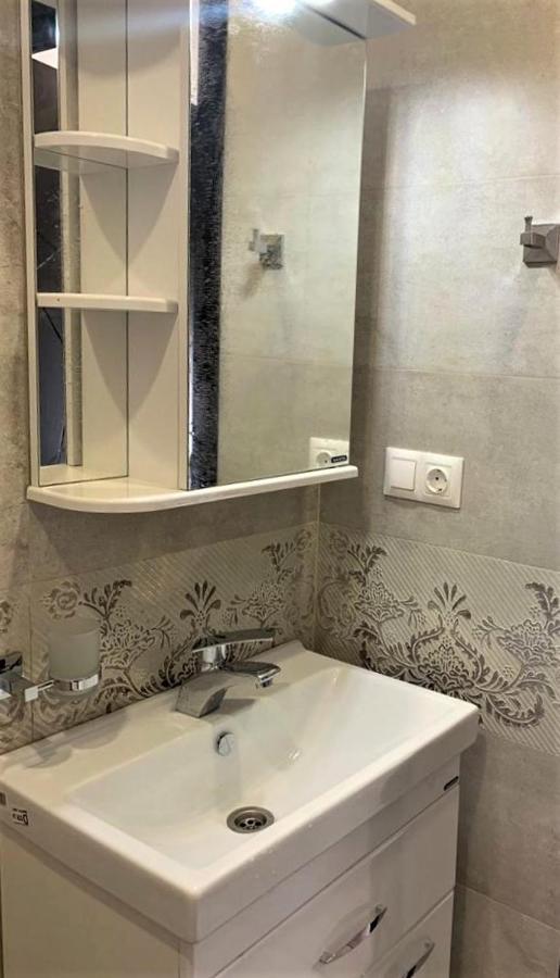 Griboedov 13 Aparthotel Tbilisi ภายนอก รูปภาพ