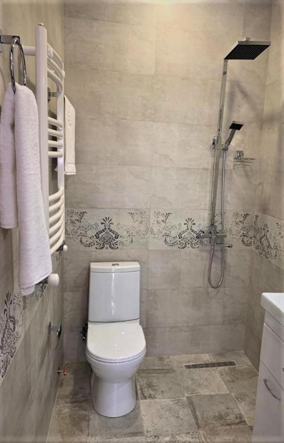 Griboedov 13 Aparthotel Tbilisi ภายนอก รูปภาพ